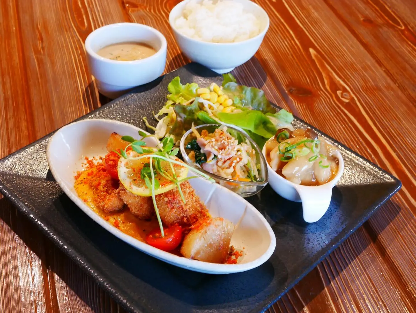 4/15〜4/20までの週替わりメニューです🌸